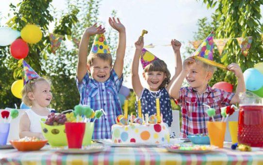 otroški park JumpyLand Adria Ankaran - napihljiva igrala, trampolin, kotiček za najmlajše, rojstni dan, zabava